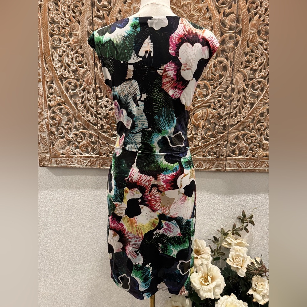Teaberry Bold Abstract Floral Sheath Bodycon Dress, Classy Business Casual - Picture 3 of 15